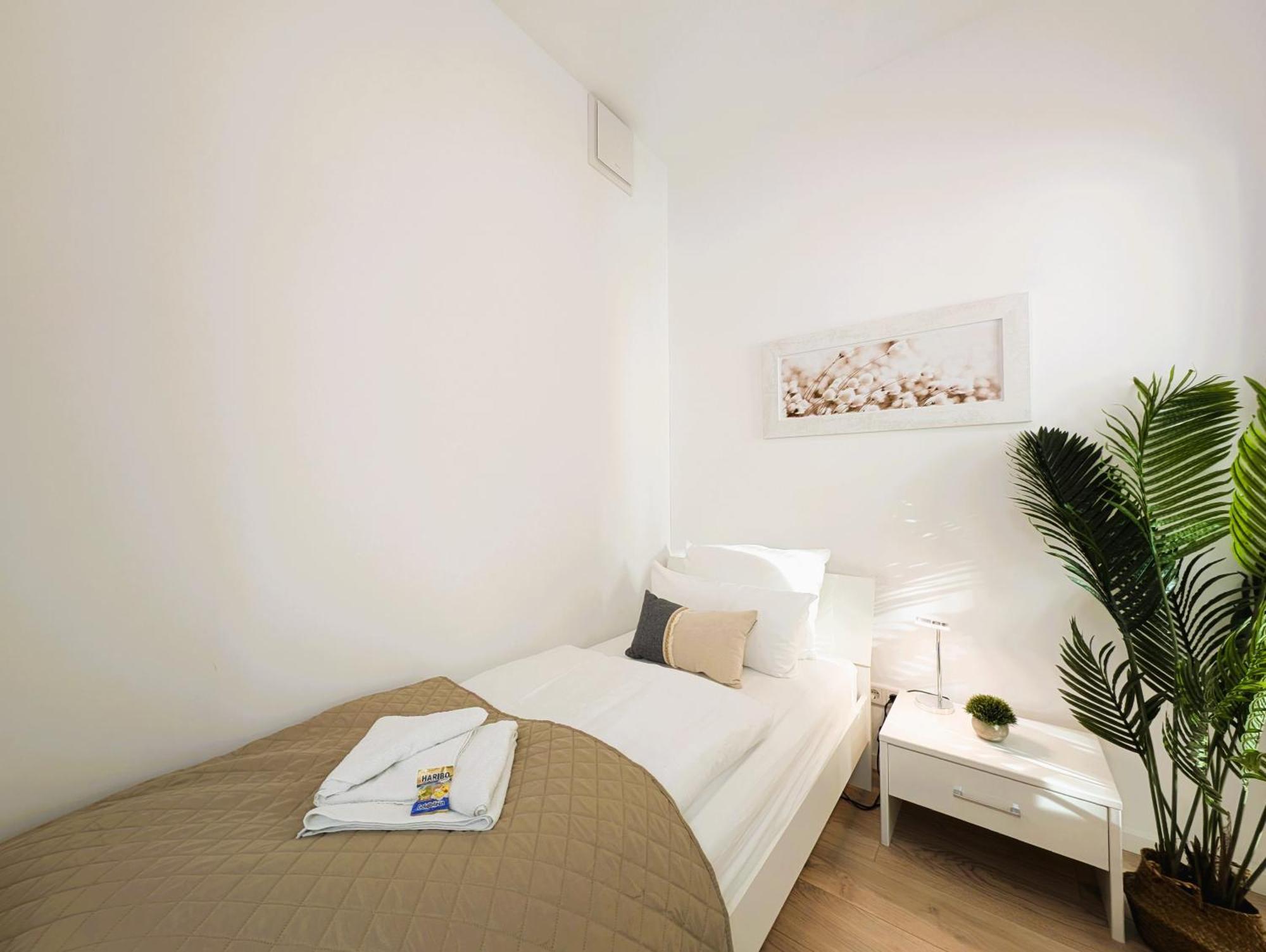 Bohnapartments - Nordkap-Suiten - Gratis Parkplatz - Moderner Neubau - Erdgeschoss - Fussbodenheizung Ерфурт Екстериор снимка